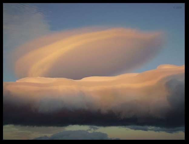 608x457 pixels (113K)